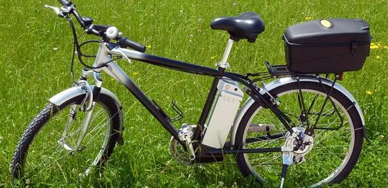 Fiets in een veld- e-bike verzekeren – particulier