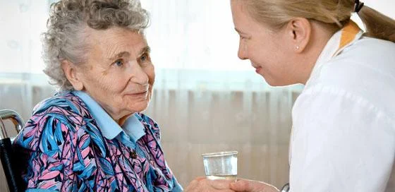 vrouw in verzorgingshuis-veelgestelde vragen-particulier