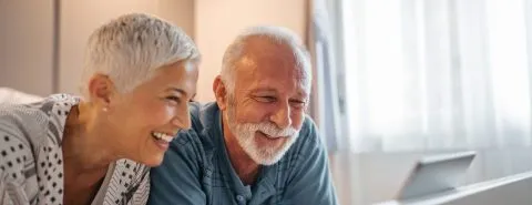 Vrouw en oudere man – Pensioen en inkomen – Particulier
