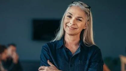 Pensioenakkoord: wat betekent dit voor u als werkgever?Vrouw glimlacht – Pensioen – Zakelijk