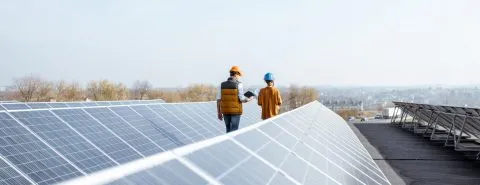 Werknemers bij zonnepanelen – Gebouwenverzekering – Zakelijk
