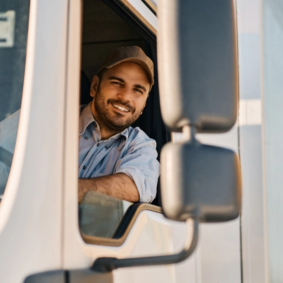Man in vrachtwagen | Wagenparkbeheer | zakelijke blog Zicht adviseurs